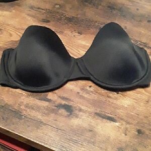 NWOT 38C Sweet Nothings Maidenform Black Padded underwire Gorgeous Bra  Straples